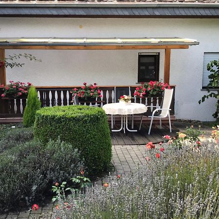 Monteur-/und Ferienwohnung Diehl Asslar Exterior foto