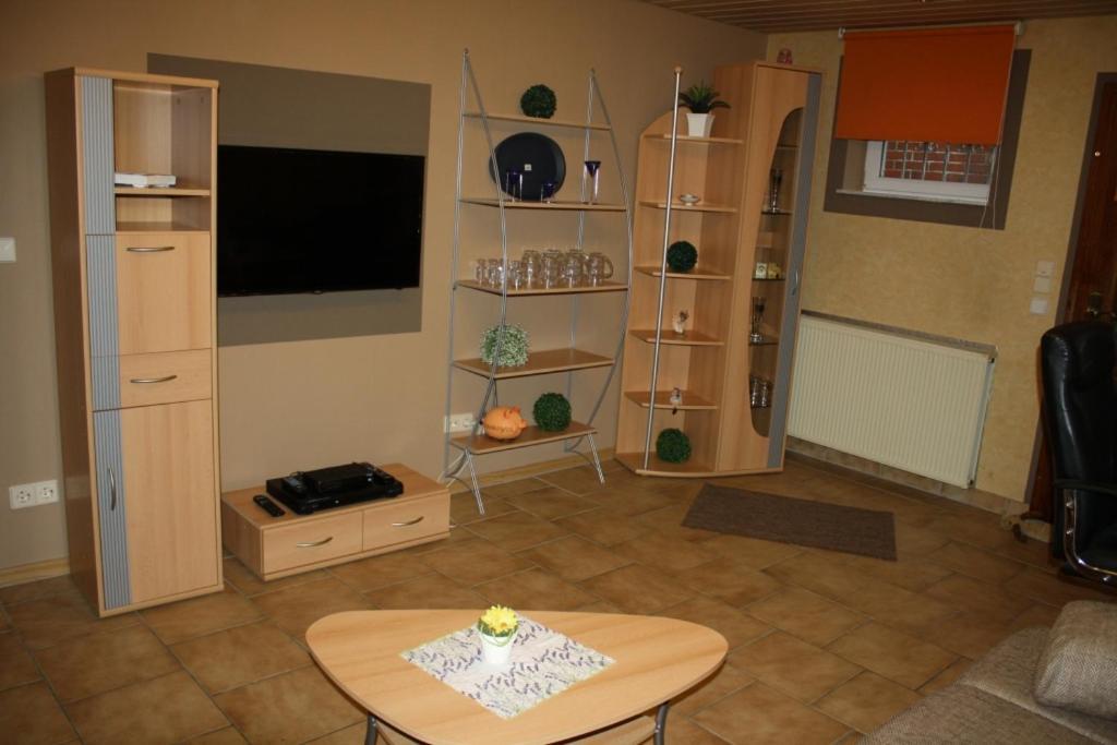 Monteur-/und Ferienwohnung Diehl Asslar Exterior foto